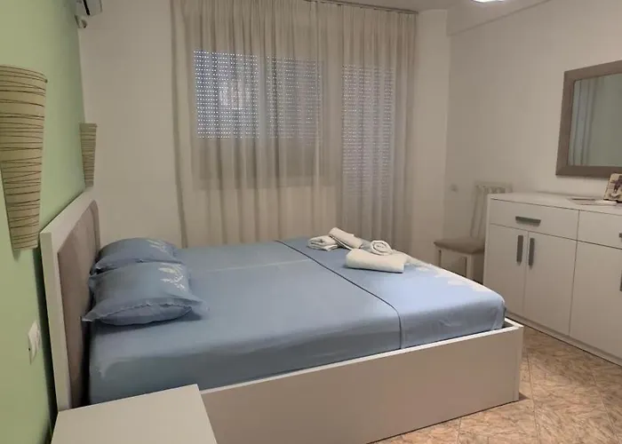 Ajsi Deluxe アパート